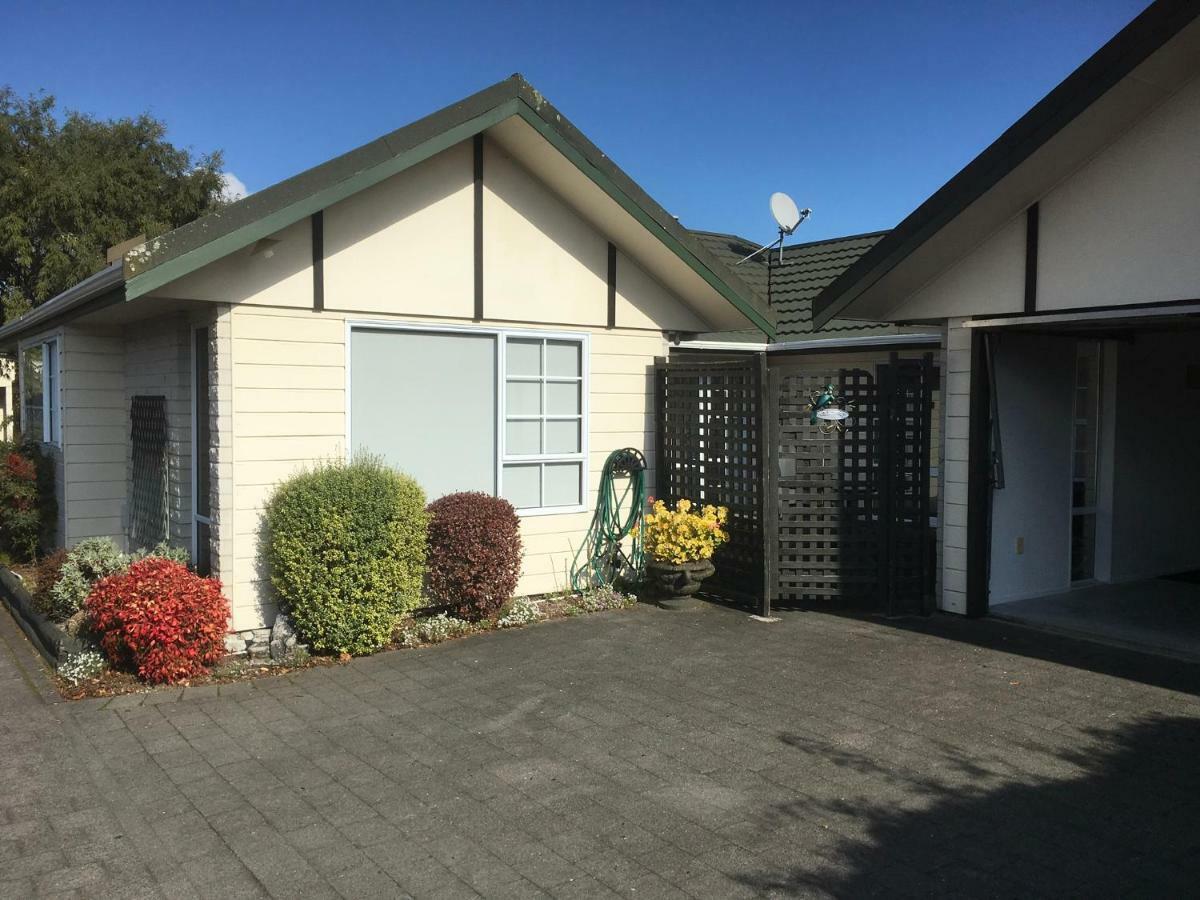 Tui House Villa Taupo Eksteriør billede